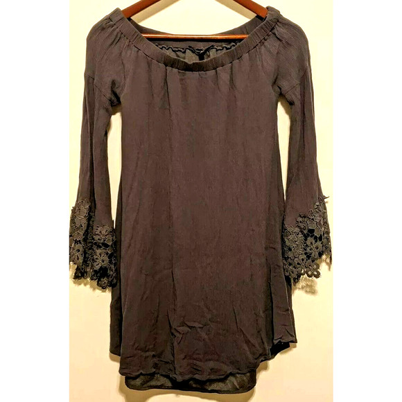 Romeo + Juliet Couture Tunic Off Shoulder - Picture 1 of 7